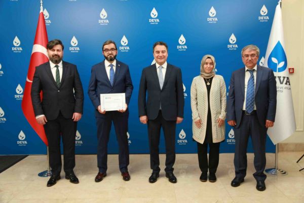 Deva Partisi Ilk Il Baskanini Acikladi Dr Seyit Karaca Deva Partisi Konya Il Baskani Oldu Siyaset Egemenlik