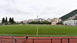 İzmir Büyükşehir Belediyesi sporun ve sporcunun yanında 