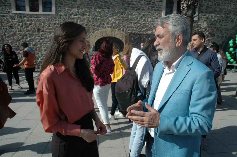 Çağdaş Grup gençlerle buluştu