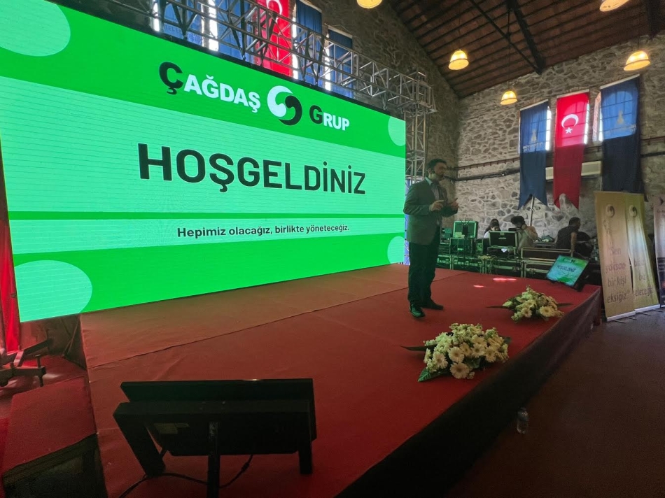 Çağdaş Grup gençlerle buluştu