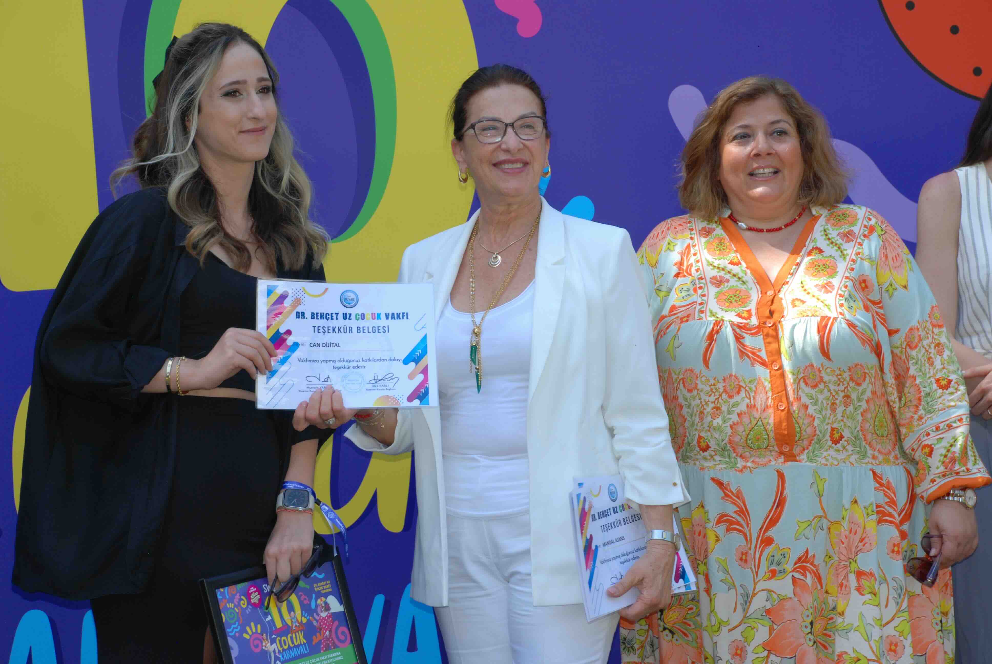 Swissôtel Büyük Efes Çocuk Karnavalı minik misafirlerini sınırsız eğlence ve mutlulukla buluşturdu