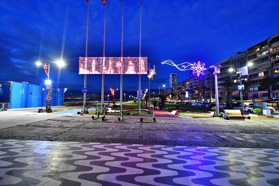 (Foto Galerili Haber) İzmir yeni yıla ışıl ışıl giriyor