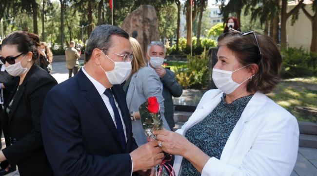 Başkan Batur 65 yaş üstü Konaklılarla bir araya geldi