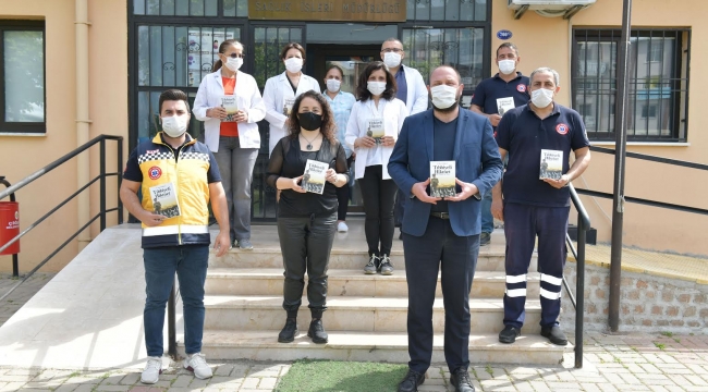 Belediye sağlık personeline “Tıbbiyeli Hikmet”