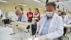 Bornova’da günde 30 bin maske üretilebilecek