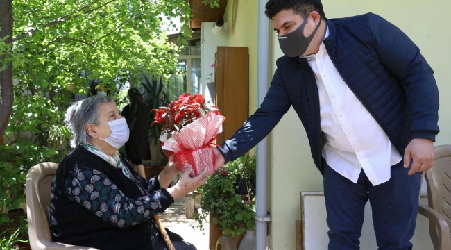 Bucalı şehit anneleri Başkan Kılıç'la hasret giderdi