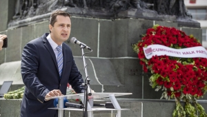 CHP İzmir 19 Mayıs için meydandaydı