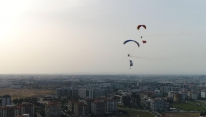 Çiğli Belediyesi 19 Mayıs coşkusunu göklere taşıdı