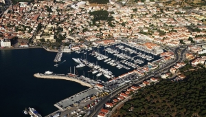 Egeli turizmciler “Ege Turizm Merkezi - Çeşme Projesi”ni destekliyor