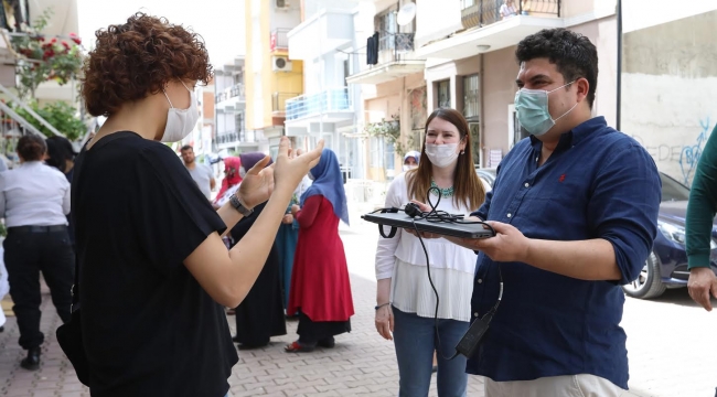 Üniversiteye hazırlanan öğrenciye kendi bilgisayarını verdi