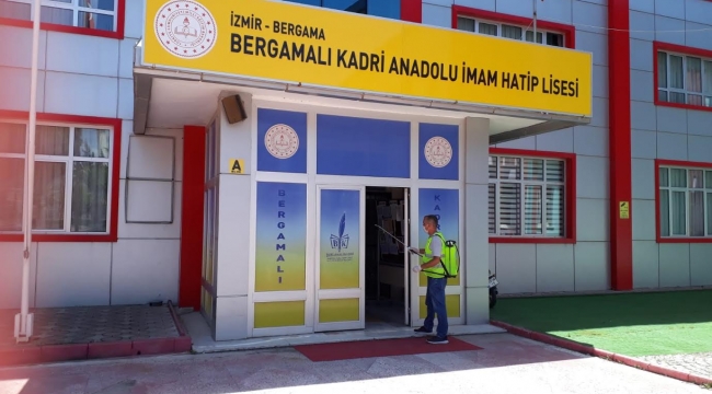 Bergama’da tüm okullar LGS sınavı için dezenfekte edildi