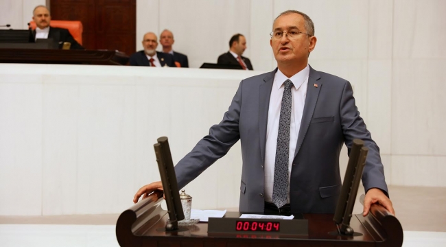 Kızılay İzmir Şubesi'nde neler oluyor? 144 bin liralık alışveriş kartı kayboldu! CHP'li Sertel iddiaları Meclis'e taşıdı