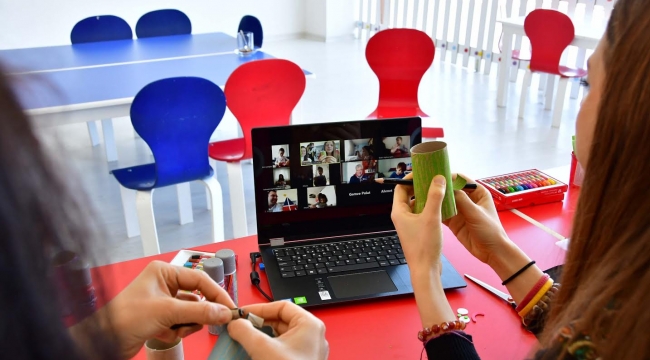 Nar Çiçekleri’nde online eğitim dönemi