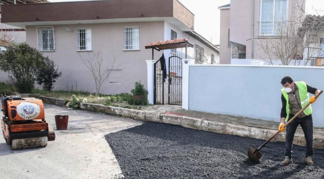 Buca Belediyesi, kentin sokaklarını emek emek yeniliyor