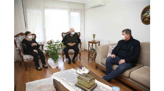 (Foto Galerili Haber) Başkan Tugay’dan 14 Şubat sürprizi