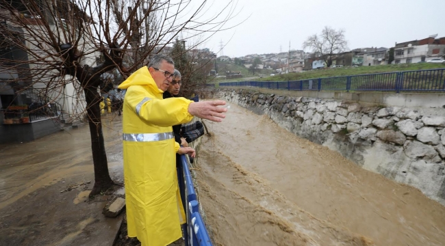 (Foto Galerili Haber) Gaziemir Belediyesi afetin izlerini siliyor