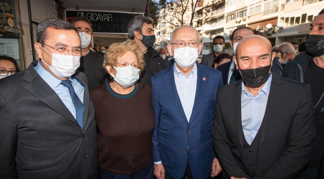 (Foto Galerili Haber) Kılıçdaroğlu İzmir’de sel mağdurlarını ziyaret etti