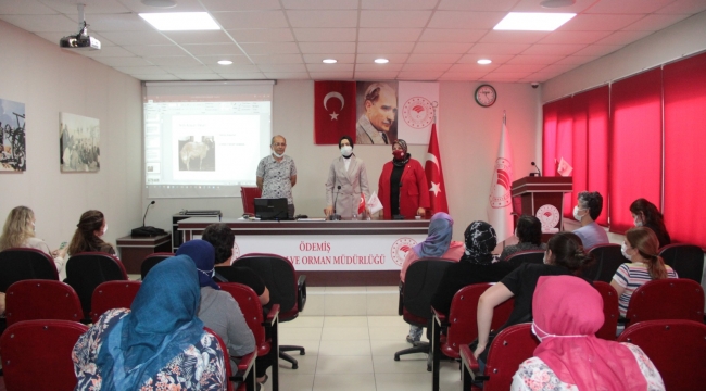 AK Kadın İzmir'den, kadınların meslek eğitimi almasına öncülük
