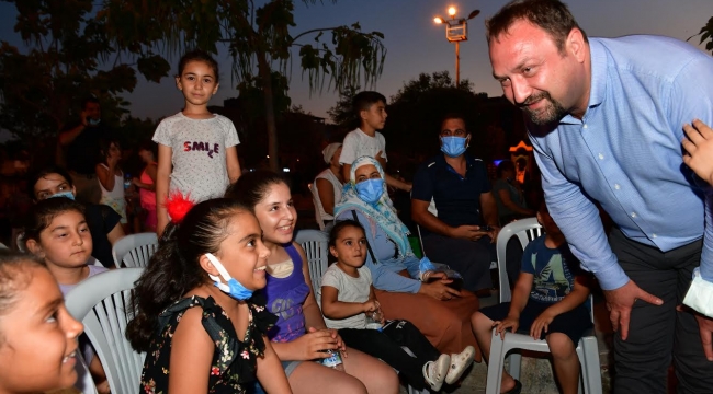 Başkan Gümrükçü sinema akşamlarında vatandaşlarla buluştu