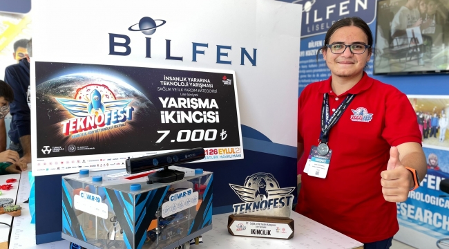 Bilfen Lisesi Öğrencisi Aksel Deniz Akgül'den büyük başarı: Teknofest 2021 "İnsanlık Yararına Teknoloji" yarışmasında "COVAR-19" robotuyla 2.lik ödülü 