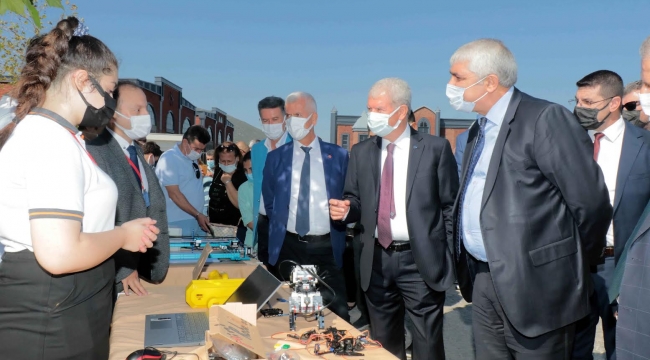(Foto Galerili Haber) KOSBİ Zülfü Mevlüt Çelik Meslek Lisesi’nden Bilim Şenliği