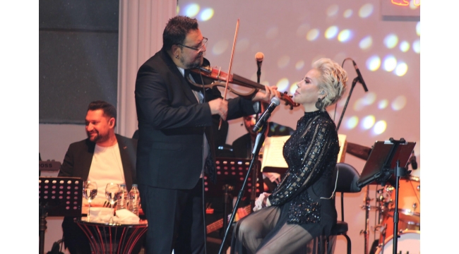 Maksim Gazinosu'nda hafta sonları dolu dolu geçiyor