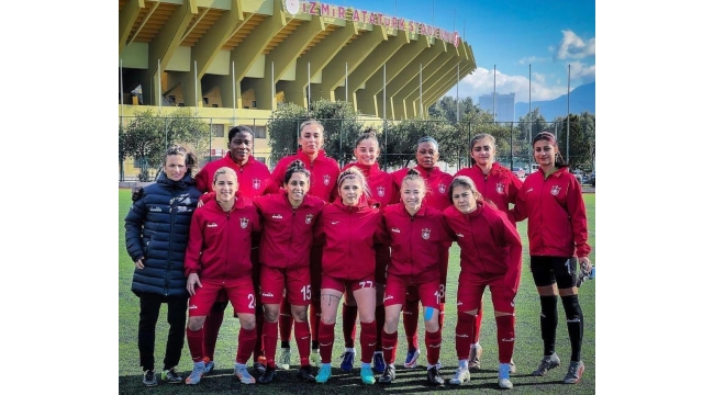 Konak Belediyesi Kadın Futbol Takımı Sivasspor'u 2-0 mağlup etti