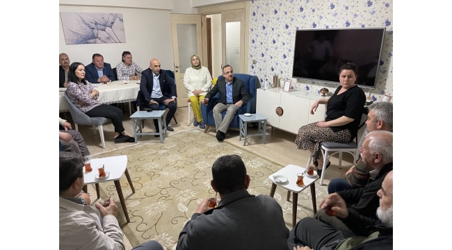 AK Parti İzmir Ramazan’da da durmuyor