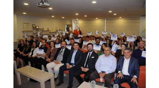 EGİAD Hayat Okulu binden fazla öğrencinin hayatına dokundu
