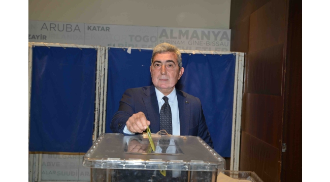 (Foto Galerili Haber) Ege Demir ve Demirdışı Metaller İhracatçıları Birliği'nde Yalçın Ertan güven tazeledi