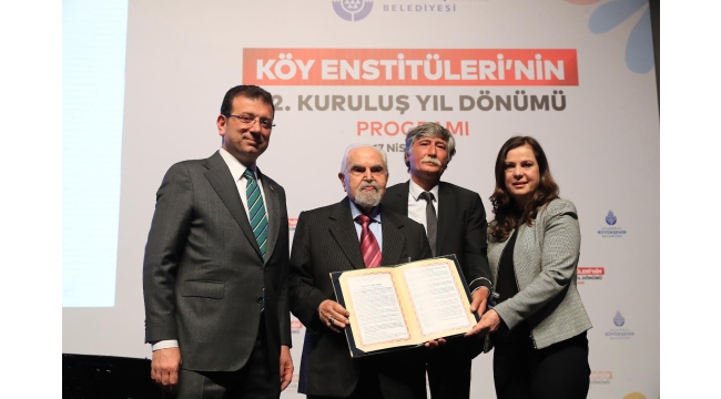 İmamoğlu ve Çalkaya Aydınlanma Onur Ödülü verdi