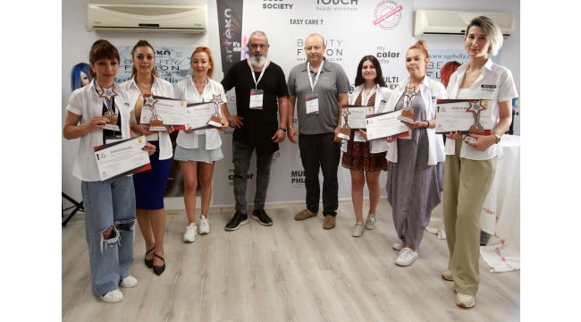 Art of Colours Team hazır