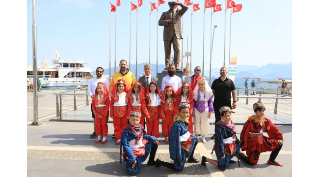Hopa’dan yola çıkıp Marmaris’e tohum ve kozalak getirdiler