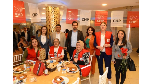 Yücel ve Kılıç'tan annelere söz
