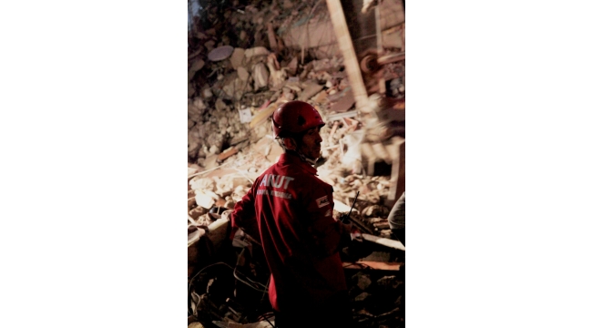 AKUT, "17 Ağustos Marmara Depremi" anısına "Nöbette"