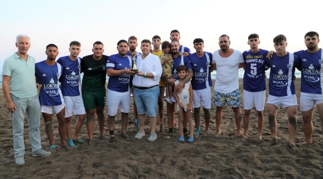 Menderes'te plaj futbolu turnuvası