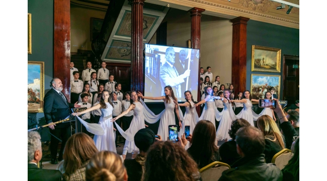 Bilfen Okulları, ATATÜRK’ü vefatının 84.yılında Dolmabahçe’de andı!