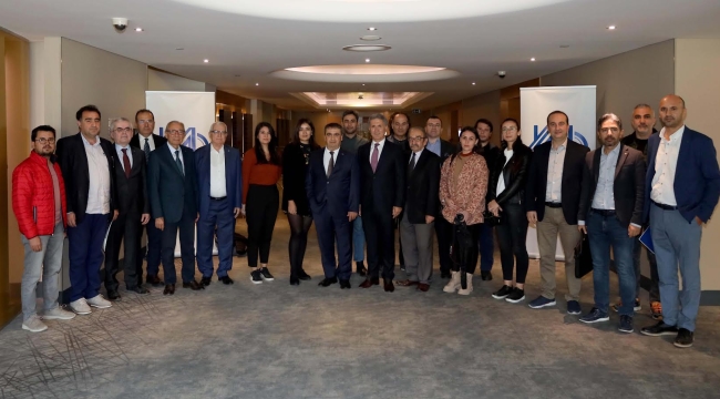 İzmir YMMO ekonomi muhabirleri ile buluştu