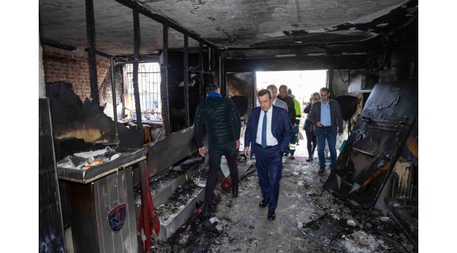 Batur, yanan Necatibey İlkokulu’nda incelemelerde bulundu