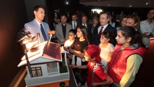 Sancar Maruflu Bilim Merkezi yaz mevsiminde açık