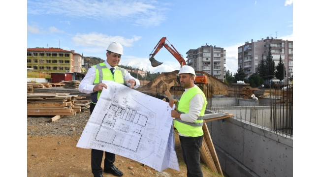 Karşıyaka’nın tam donanımlı taziye evi ve kütüphane binası yükseliyor