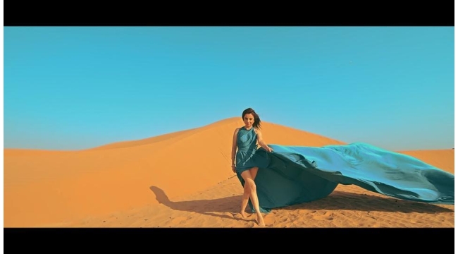 Müge Ökten "O Beni Çok Seviyor" şarkısını Dubai'de kliplendirdi!