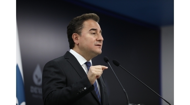 Ali Babacan: “5 yıldır ‘Yeni Anayasa’ deyip ortaya 5 madde koyamadılar”