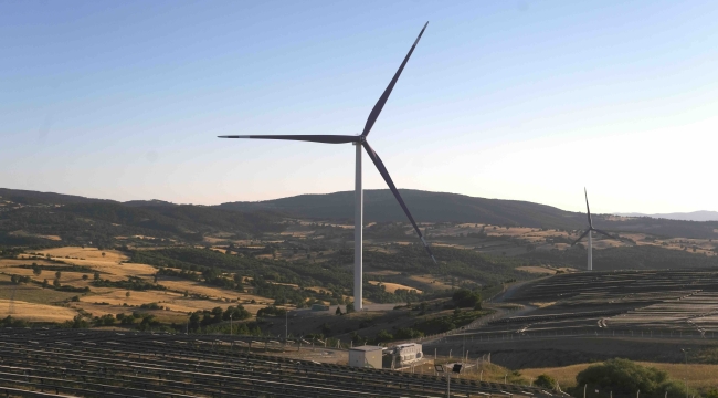 Aydem Yenilenebilir Enerji, 3 yılda 3 milyon I-REC sertifikasıyla temiz enerjinin destekçisi oldu