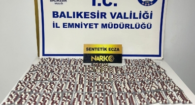 Uyuşturucu hap satıcısı yakayı ele verdi