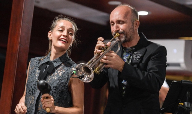 Bergama Vapuru’nda caz esintisi