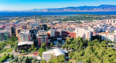 İzmir Ekonomi'ye TÜBİTAK gururu