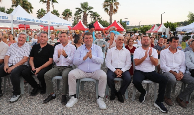 “Sanatçılar Şehri” Seferihisar sanatla buluştu