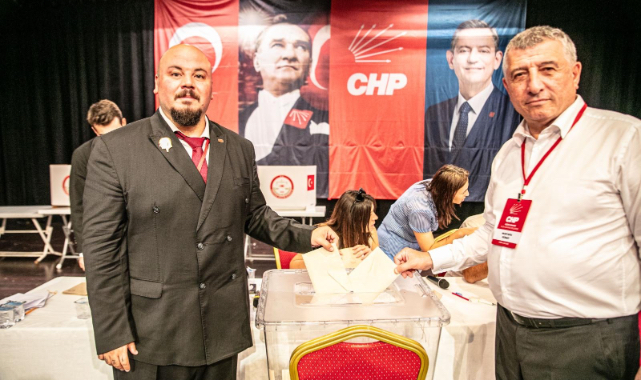 CHP Güzelbahçe'de Devrim Seyrek güven tazeledi