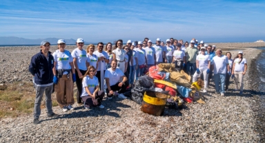 Philip Morris Türkiye Gönüllüleri, “Tertemiz İzmir” için sahadaydı!